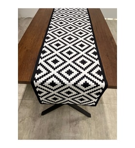 Siyah Beyaz Desenli Runner Örtüsü 40 X 140