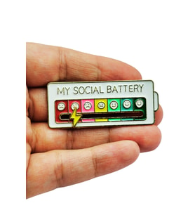 My Social Battery Metal Broş – Mizahi Ruh Hali Rozeti, Enerji Düzeyi Pin Aksesuar
