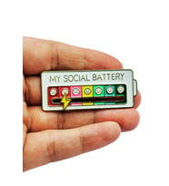 My Social Battery Metal Broş – Mizahi Ruh Hali Rozeti, Enerji Düzeyi Pin Aksesuar