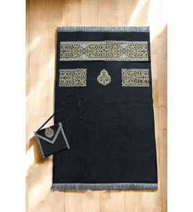 Çantalı Kabe Örtüsü Seccade – Goblen Kumaş, Taşınabilir Askılı Model