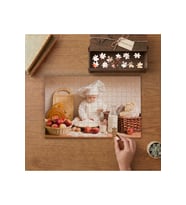 Ekmek Yapan Bebek Tasarımı 240 parça Ahşap Puzzle Ahşap Kutuda MP00685