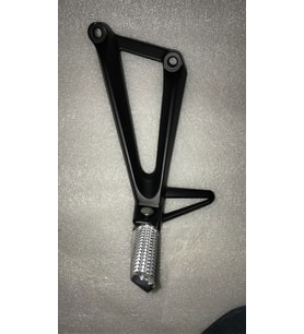 YAMAHA YZF MT-25 SOL ARKA BRAKETİ TAKIMI (Siyah)