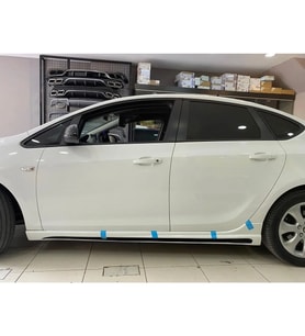 Opel Astra J Rieger Yan Marşpiyel Seti Mat Siyah Plastik 2 Adet