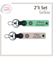 Yön Sembolü Gemi Dümeniyle Şık Armağan, İsme Özel Anahtarlık Takımı, Açık Yeşil-Pudra