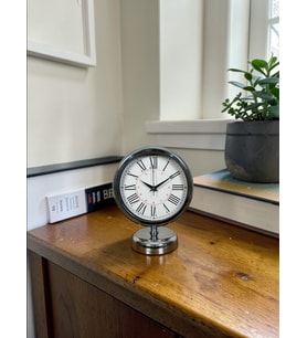 River World Masa Saati Metal Roma Rakamlı Royal Krom 25 cm x 20 cm