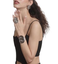 Kadın Lak Gümüş Renk Kaplama Spiral Baskılı Tasarım Küpe &Yüzük &Bilekik Set