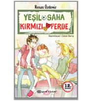 Yeşil Saha Kırmızı Perde