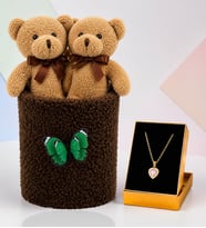 Peluş Saksıda Peluş Ayıcık Buketi ve Pembe Taşlı Kalp Kolye Kadına Sevgiliye Arkadaşa Hediye