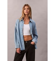 Calvin Klein Rahat Kesim Keten Denim Kadın Mavi Gömlek LV047C709G-X1O
