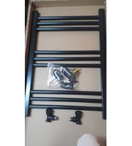 ŞİMAŞ 300X1000 SİYAH HAVLUPAN + 2  ADET RADYATÖR VANASI SİYAH