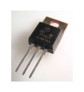 Motorola 7918CT TO-220 18V 1.5A LINEAR VOLTAGE REGULATOR MC7918CT ( 5 Adet )