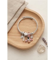 Arı ve Pembe Çiçek Charmlı Gümüş Renk Bileklik TJ-BB8779