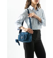 Çapraz Askılı Ultra Hafif Çok Cepli Omuz Çantası Lacivert Model: (571-7M)
