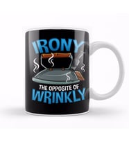 Funny Irony The Opposite of Wrinkly Sarcastic Pun Kupa Bardak Porselen