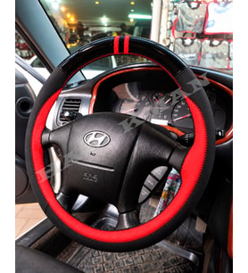 Hyundai Santa Fe Dikme Direksiyon Kılıfı Parlak Siyah Kırmızı Detaylı Kırmızı Çift Yüzük ve Dikiş 2001-2006