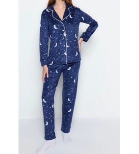 Tarz Rahat Uzun Kollu Boru Paça Ay Desenli Polar Kışlık Örme Pijama Takımı (Lacivert)