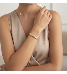 STİL İNCİSİ/XUPING JEWELRY KARE TEKTAŞ DETAY ZİRKON TAŞLI KELEPÇE