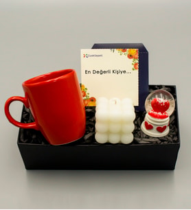 Kırmızı Kupa & Bubble Mum & Kalp Detaylı Kar Küresi