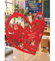 Öğretmenler Gününe Özel Kırmızı Zeytin Dalı Motifli Kalp Hatıra Anı Kutusu (58 CM) Ahşap Kalem ve Şövale Hediyeli