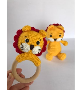 Sevimli Aslan Uyku Arkadaşı ve Çıngırak Amigurumi Organik Oyuncak