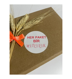 Her Paket Bir Mutluluk Kırmızı Yazılı Yuvarlak Yapışkanlı Etiket 5x5 cm 100 adet