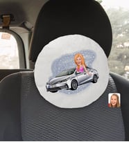 BK Gift Kişiye Özel Plakalı Kadın Toyota Corolla Karikatürlü Yuvarlak Araç Koltuk Yastığı-1