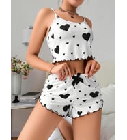 Arias Closett Pamuklu Beyaz Üstüne Siyah Kalp Desen Fitilli Askılı Şortlu Pijama Takımı