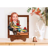 BK Gift Kişiye Özel Kadın Öğretmen Karikatürlü Ahşap Standlı 3D Biblo-4 (Beyaz)