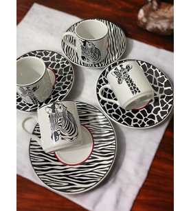 Dekoratif Şık Tasarım Siyah Beyaz Zebra ve Zürafa Motifli 4 Kişilik Kahve Fincan Seti