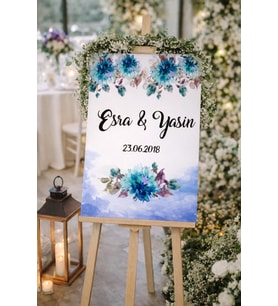 Mavi Çiçekli Yatay Düğün, Nişan ve Söz Karşılama Panosu – 50x70 cm
