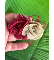 6X5 CM ÇİFT GÜLLÜ ÇİÇEKLİ TAŞLI BROŞ YAKA İĞNESİ TÜRBAN İĞNESİ GİYİM AKSESUARI (Açık Kahve)