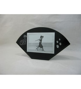 Siyah Çerçeve 15x10 cm Yatay Cam Ayna 6x4inch Photo Frame Siyah Cam Aynadan üretilmiştir. Photo Frame