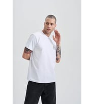 Blues Eyes Erkek Nakış T-Shirt (Beyaz)