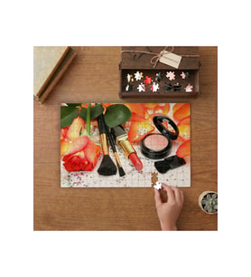 Makyaj Malzemeleri ve Güller Tasarımı 240 parça Ahşap Puzzle Ahşap Kutuda MP00283