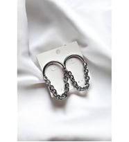 ZİNCİR SALLANTILI METAL KÜPE