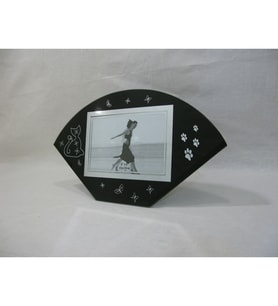 Siyah Çerçeve 15x10 cm Yatay Cam Ayna 6x4inch Photo Frame Siyah Cam Aynadan üretilmiştir. Photo Frame