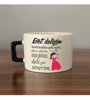 Evet Deliyim Baskılı Kadınlar Günü Siyah Kulplu C Fincan