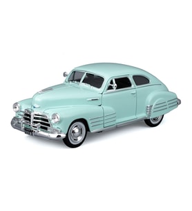 1/25 1948 Chevrolet Fleetline Aerosedan Açık Yeşil 32921-01