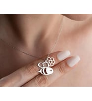 Kişiye Özel 925 Ayar Gümüş Bal Peteği ve Arı Figürlü Kolye