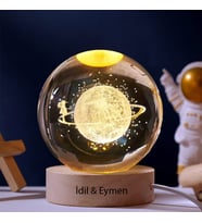 Kişiye Özel  Işıklı Ahşap Kaideli Satürn Cam Küre 8*6cm
