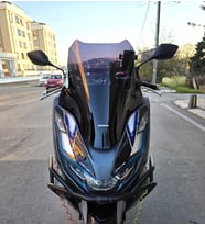 MOTOCAM Honda PCX Ön Cam 2021-2024 Model 47cm Siyah Renkli 4mm SPORTİF