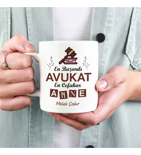 Avukat Anneye Hediye Kupa