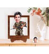 BK Gift Kişiye Özel Asker Karikatürlü Ahşap Standlı 3D Biblo-1 (Beyaz)
