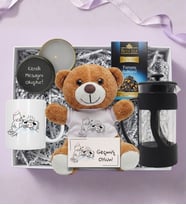 Kişiye Özel Metal Kutulu Mum & Tatlı Geçmiş Olsun Temalı Kupa Bardak & Kahverengi Peluş Ayı & Tatlı Geçmiş Olsun Kartı & French Press & Aromalı Çay Hediye Seti