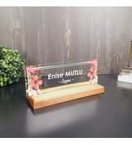 Kişiye Özel Çiçek Desenli Masa İsimliği