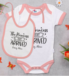 BK Kids Kişiye Özel The Princess Tasarımlı Pembe Bebek Body Zıbın ve Mama Önlüğü Hediye Seti