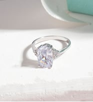 925 Ayar Zirkon Taşlı Oval Taşlı Gümüş Yüzük