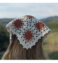 Tığ İşi Örgü Üçgen Bandana: Saç Bandı (Tarçın)