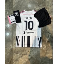 Juventus Kenan Yıldız Çorap Hediyeli  Şortlu Takım (Pamuk Beyaz)