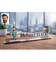 Kişiye Özel Cerrah Doktor Karikatürlü 30 cm Ayna Pleksi Masaüstü İsimlik - Doktor Hediyesi Doktora Özel Hediye